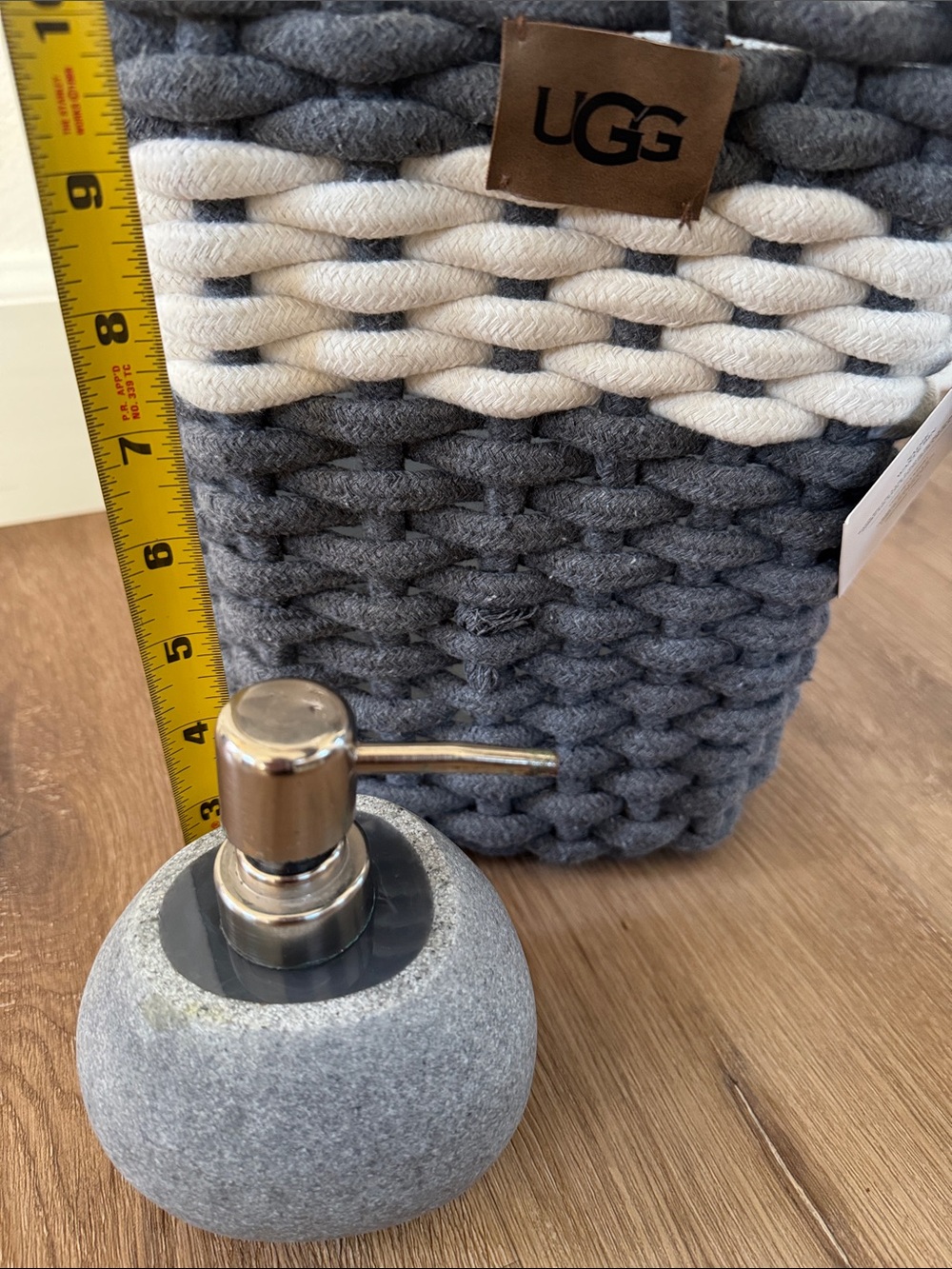 UGG® Sadie Wastebasket in Charcoal/Snow (NWT) & Stone Soap Dispenser - Picture 13 of 13
